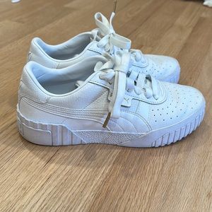 Women’s Puma Carina